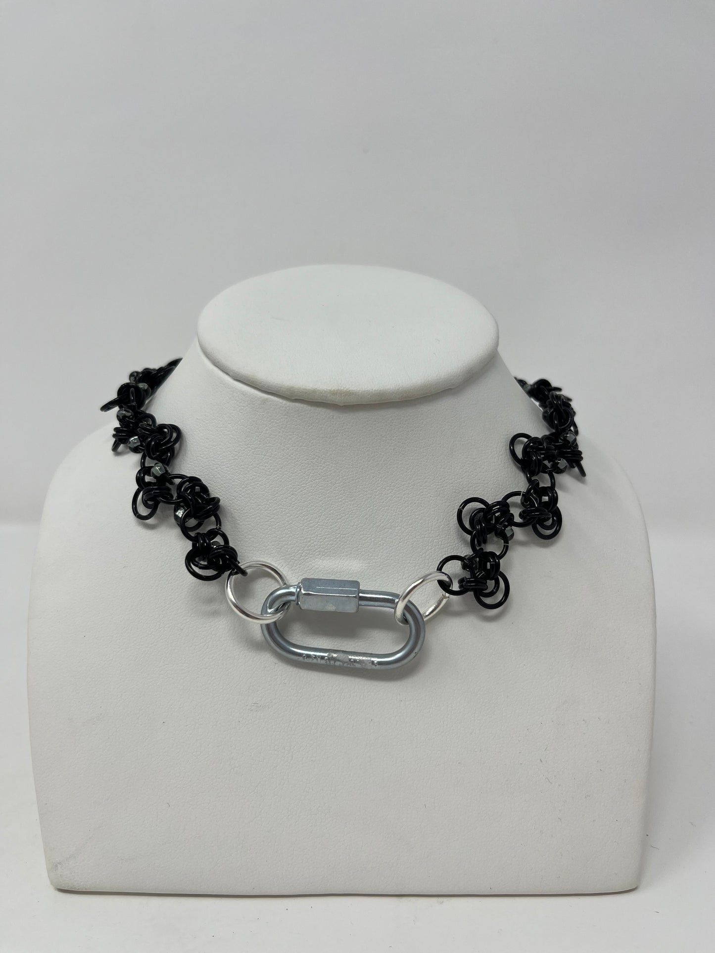 Spiderweb choker